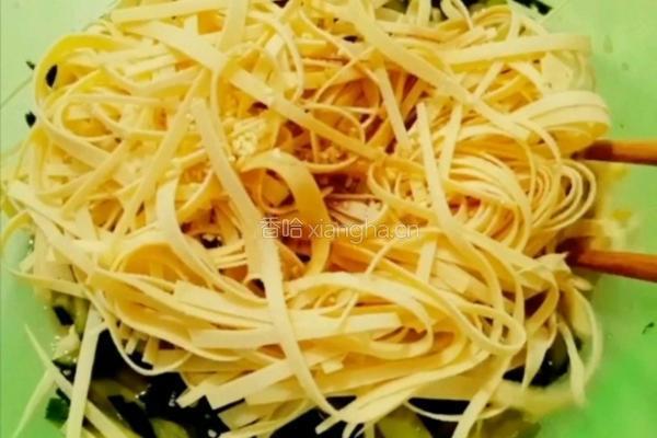 凉拌干豆腐丝的做法图解8