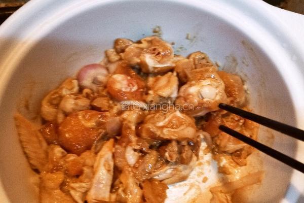 砂锅花胶鲍鱼鸡煲的做法图解6