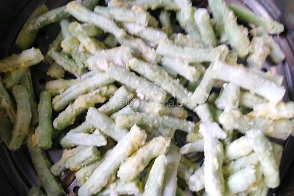蟹黄豆角的做法图解2