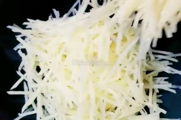 酸辣土豆丝的做法图解3