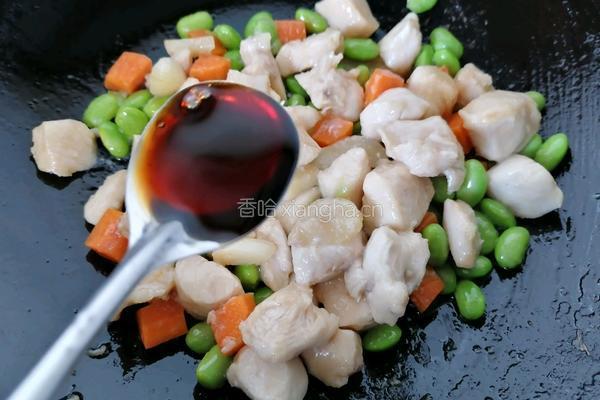 毛豆炒鸡丁的做法图解8