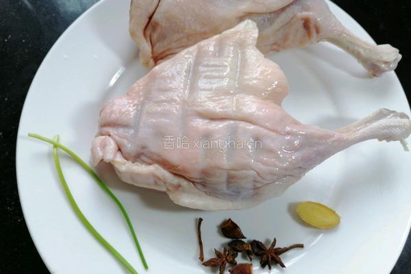 酱鸭腿的做法图解1