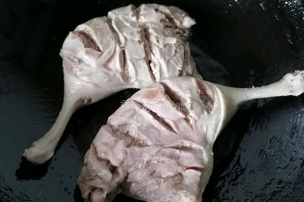 酱鸭腿的做法图解3