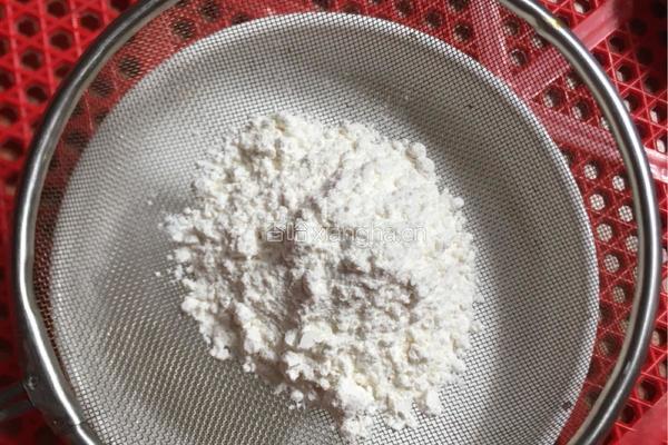 简单的电饭煲蛋糕（可以不用称量）的做法图解5