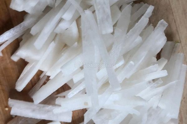 金针菇豆腐汤的做法图解2
