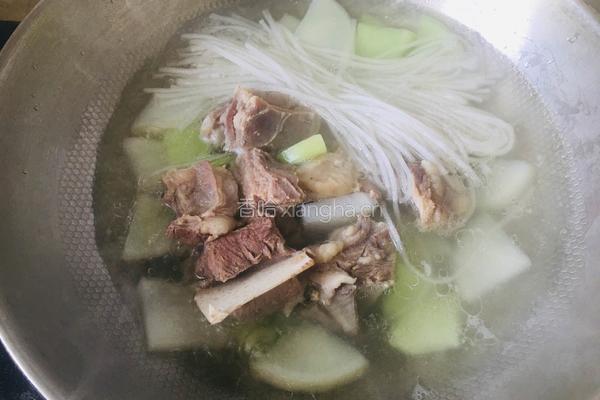 羊肉炖萝卜的做法图解6