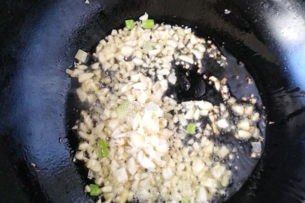 蒜蓉粉丝开背虾的做法图解4