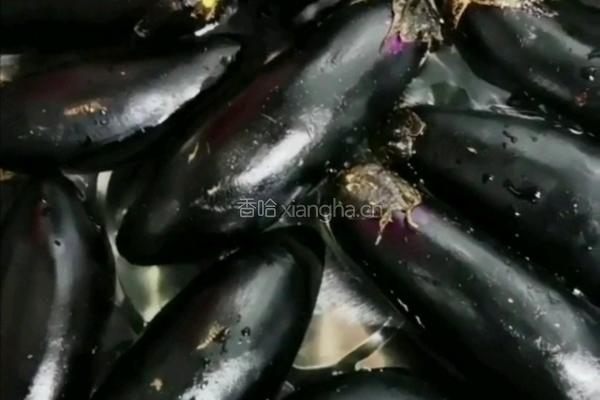 蒜茄子的做法图解1