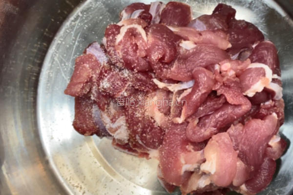 鲜美可口Ｑ弹的自制滑肉的做法图解2