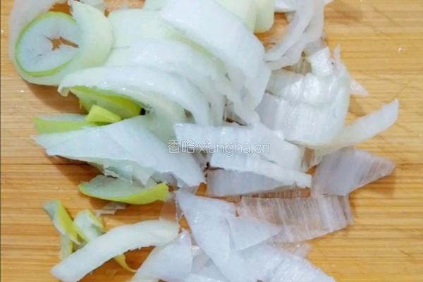 白菜炒粉条的做法图解2