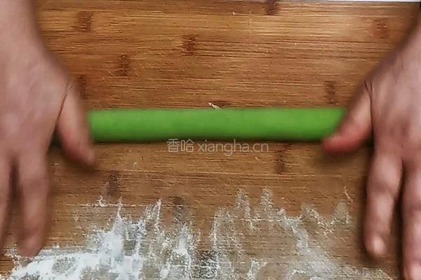 翡翠白菜饺子的做法图解10
