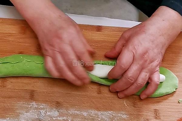 翡翠白菜饺子的做法图解13