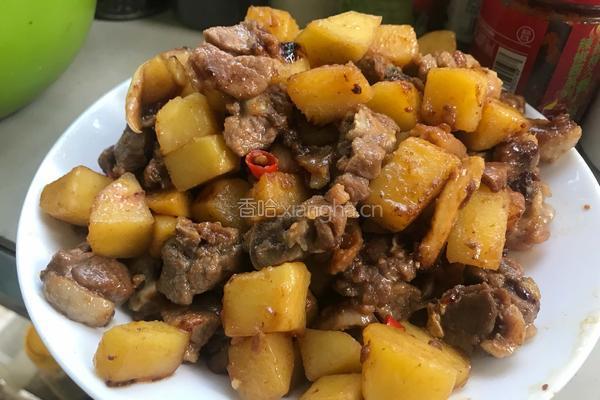 鸭腿烧土豆的做法图解6