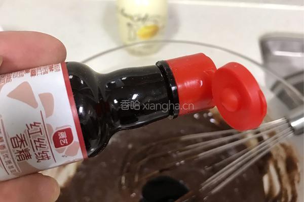 心形红丝绒蛋糕的做法图解5