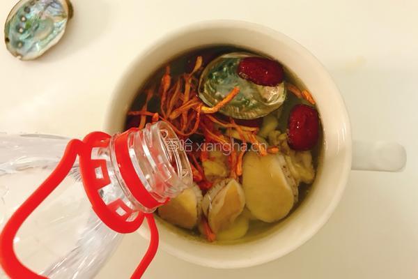 一人食｜鲍鱼虫草花炖鸡汤的做法图解6
