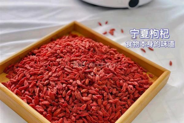 能让你美到炸的玫瑰阿胶糕的做法图解2