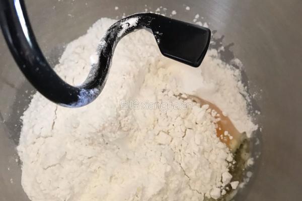 法式可颂面包的做法图解2