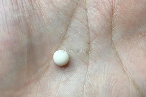 让你爱不释手停不下来的零食小馒头~圣诞老人的做法图解8