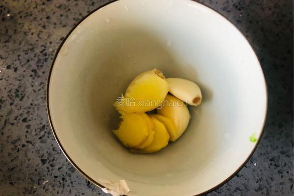 成本低廉,制作简单的照烧鸡腿的做法图解5
