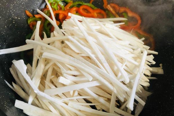 比肉还好吃的青椒杏鲍菇的做法图解6