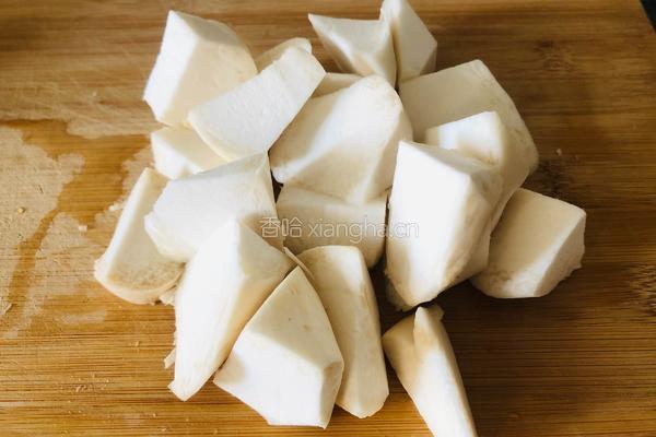 简单美味的杏鲍菇牛肉粒的做法图解2