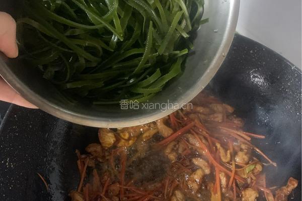 海带胡萝卜炒肉的做法图解8