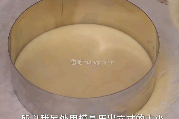 榴莲千层蛋糕的做法图解4