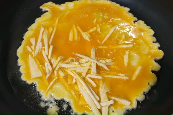 冬笋韭菜炒鸡蛋的做法图解7