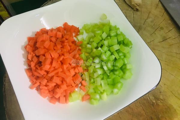 三色炒饭的做法图解1