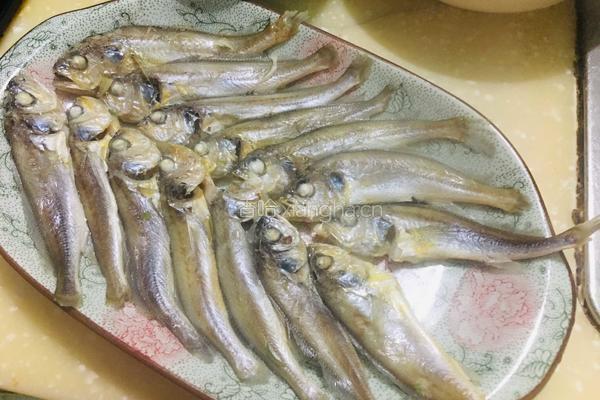 清蒸小黄鱼的做法图解4