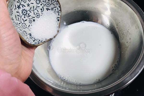 健康营养双皮奶的做法图解2