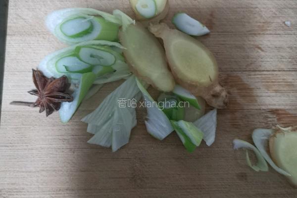 黄豆炖猪脚的做法图解3