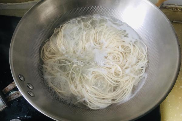 清汤牛肉面的做法图解2