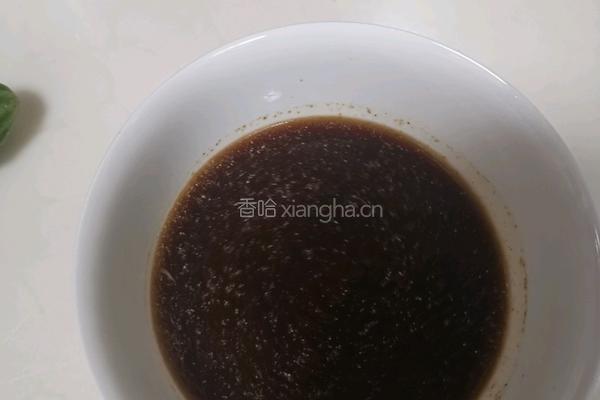 鱼香鸡蛋的做法图解1