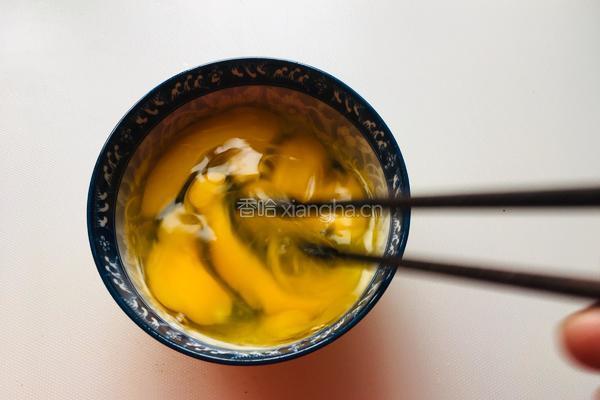 鸡蛋炒黄瓜的做法图解2