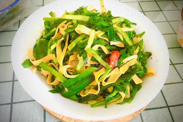 豆皮炒韭菜的做法图解7