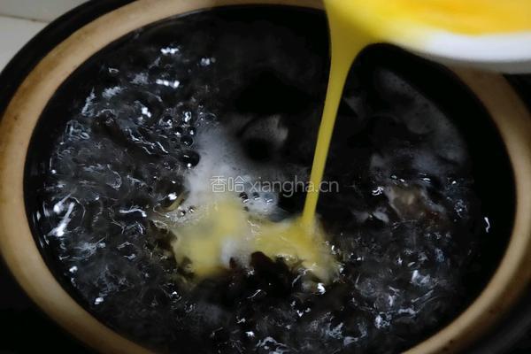 黑木耳鸡蛋汤的做法图解3