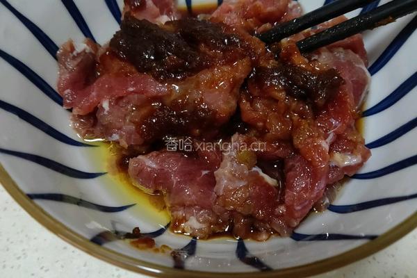 炒牛肉的做法图解1