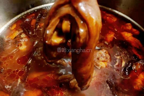 麻辣羊蹄的做法图解1