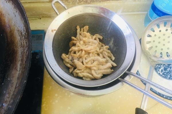 家庭版鱼香肉丝的做法图解3