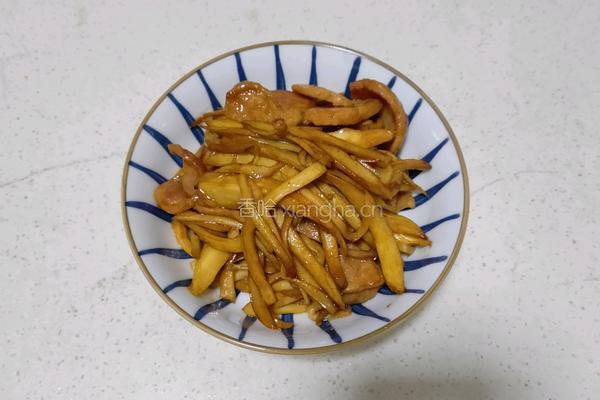 杏鲍菇炒肉肠的做法图解7