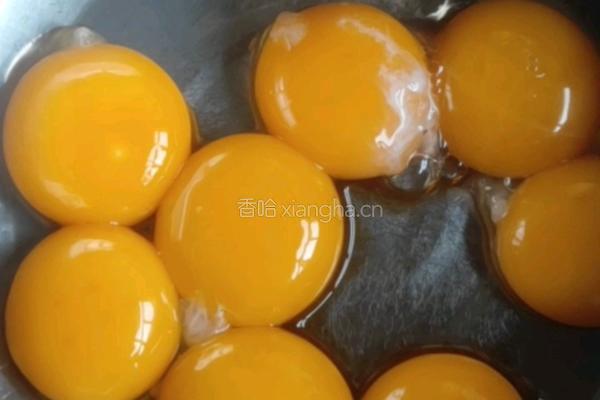 电饭锅蛋糕的做法图解1