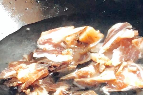 腊肉炒白干的做法图解2