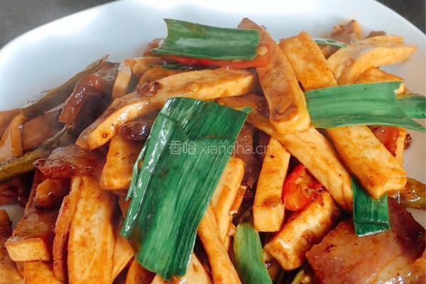 腊肉炒白干的做法图解8