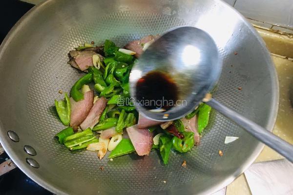 青椒炒腊肉的做法图解6