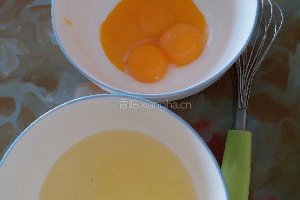 电饭煲蒸蛋糕的做法图解1