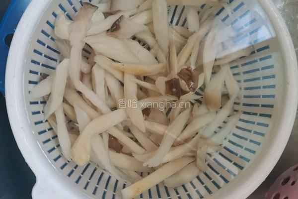 香辣孜然杏鲍菇的做法图解4