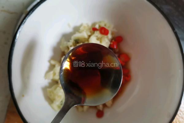 高颜值凉菜黄瓜拌皮蛋的做法图解8