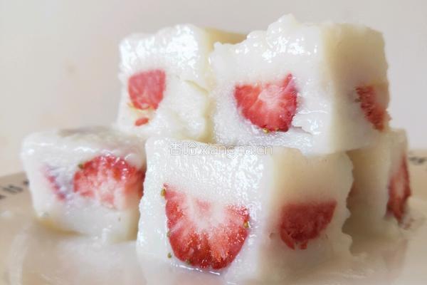 草莓奶冻的做法图解9
