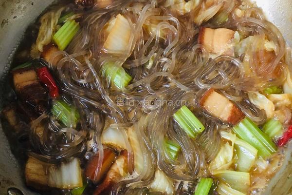 红烧肉烩菜的做法图解9